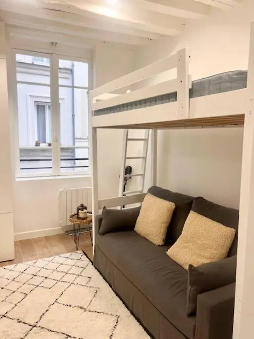 Studio Annah Paris France